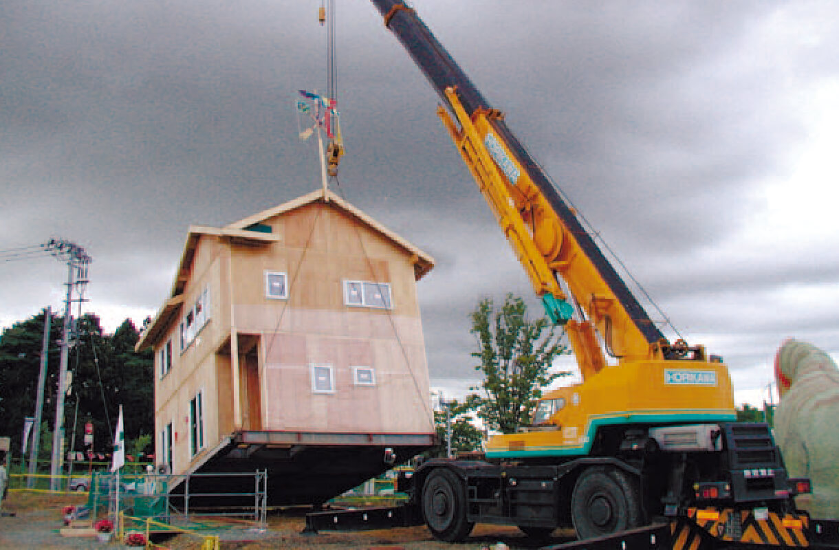 実大の耐震傾斜実験で強さを証明